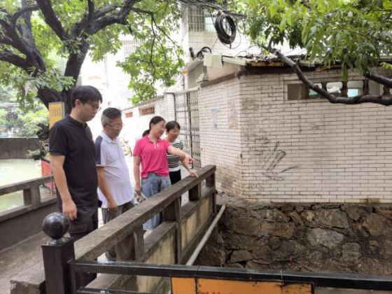 廣州市生態環境局到海珠區督導小洲村水環境治理工作