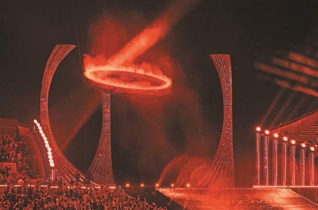 十五運會主火炬被點燃。受訪者 供圖